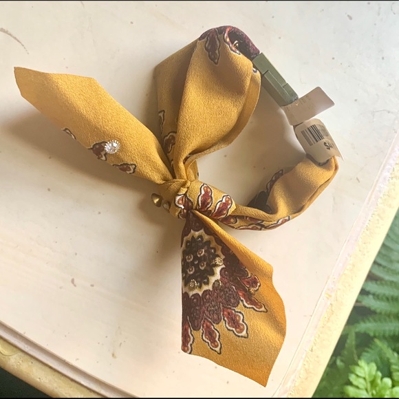 “Darcy” wrap bracelet - Picture 2 of 5